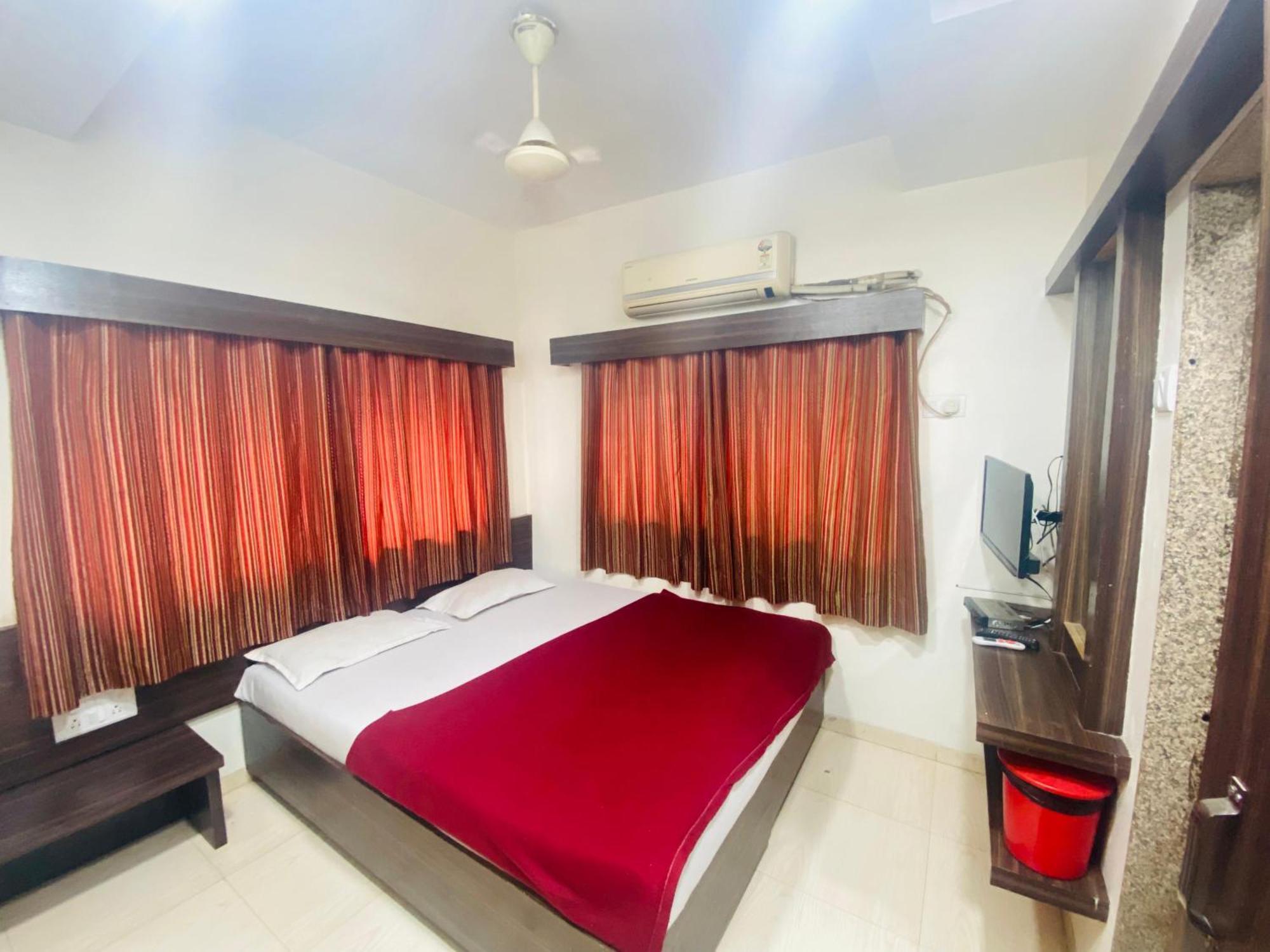 שירדי Hotel Sai Bhawani מראה חיצוני תמונה