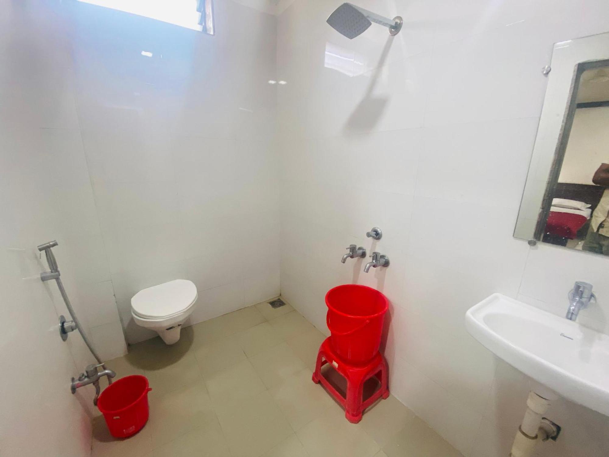 שירדי Hotel Sai Bhawani מראה חיצוני תמונה